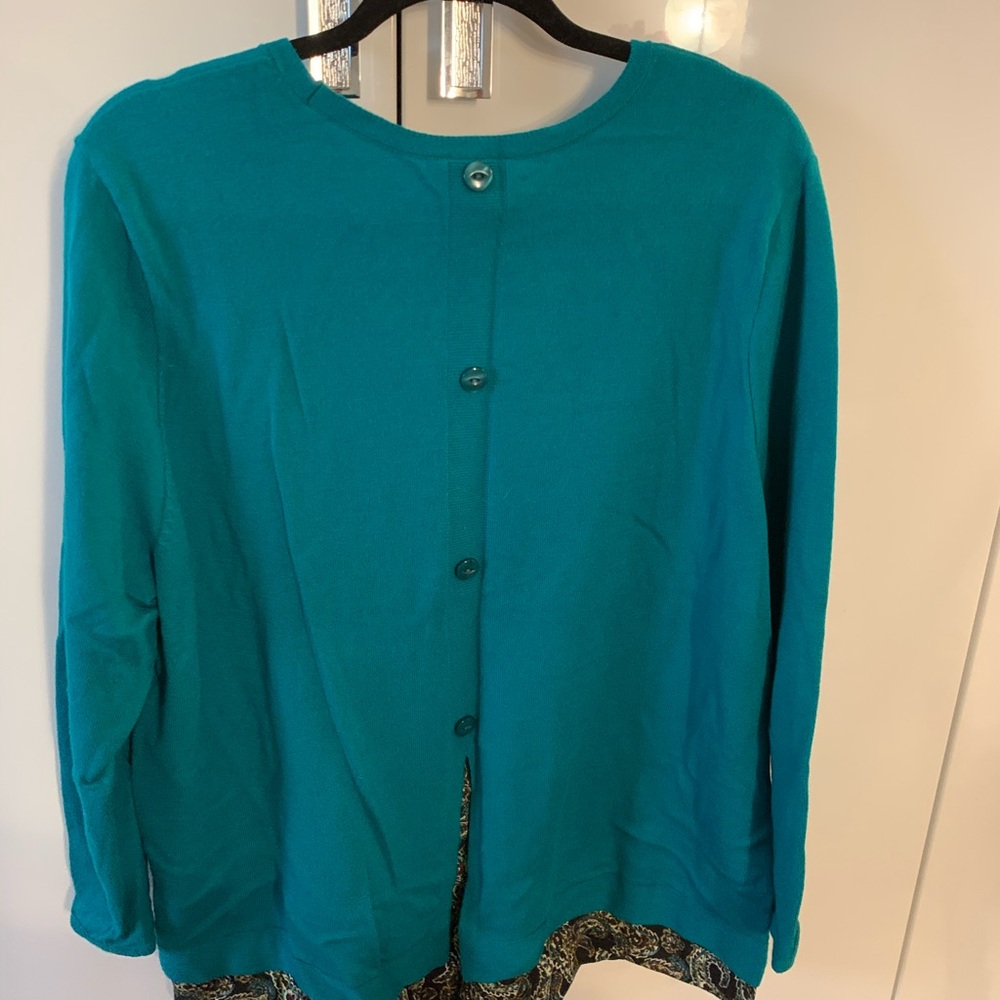 Sweater - Picture 4 of 4